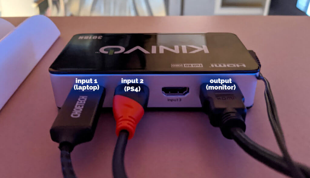 How Switch a Monitor Between a Console Computer - Display